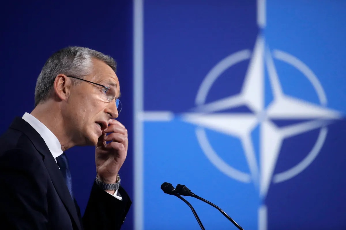 NATO có hành động bất thường, viên đạn lạnh bay sượt qua Nga: Căng thẳng lên cao! - Ảnh 2.