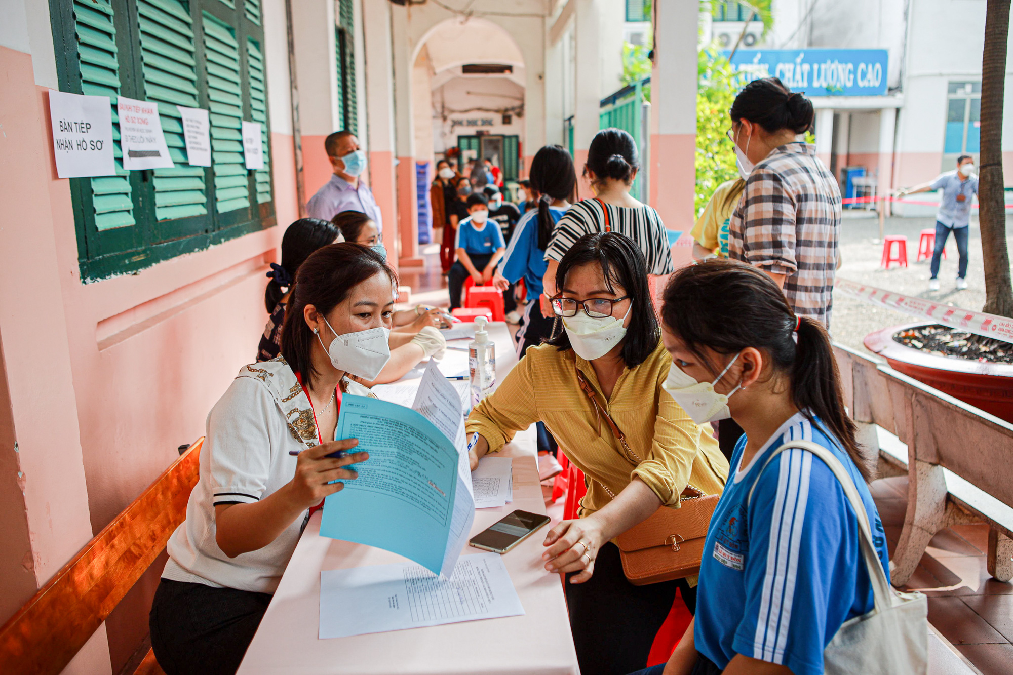 TP.HCM: Bắt đầu tiêm vaccine cho trẻ em từ 5 tuổi đến dưới 12 tuổi - Ảnh 2.