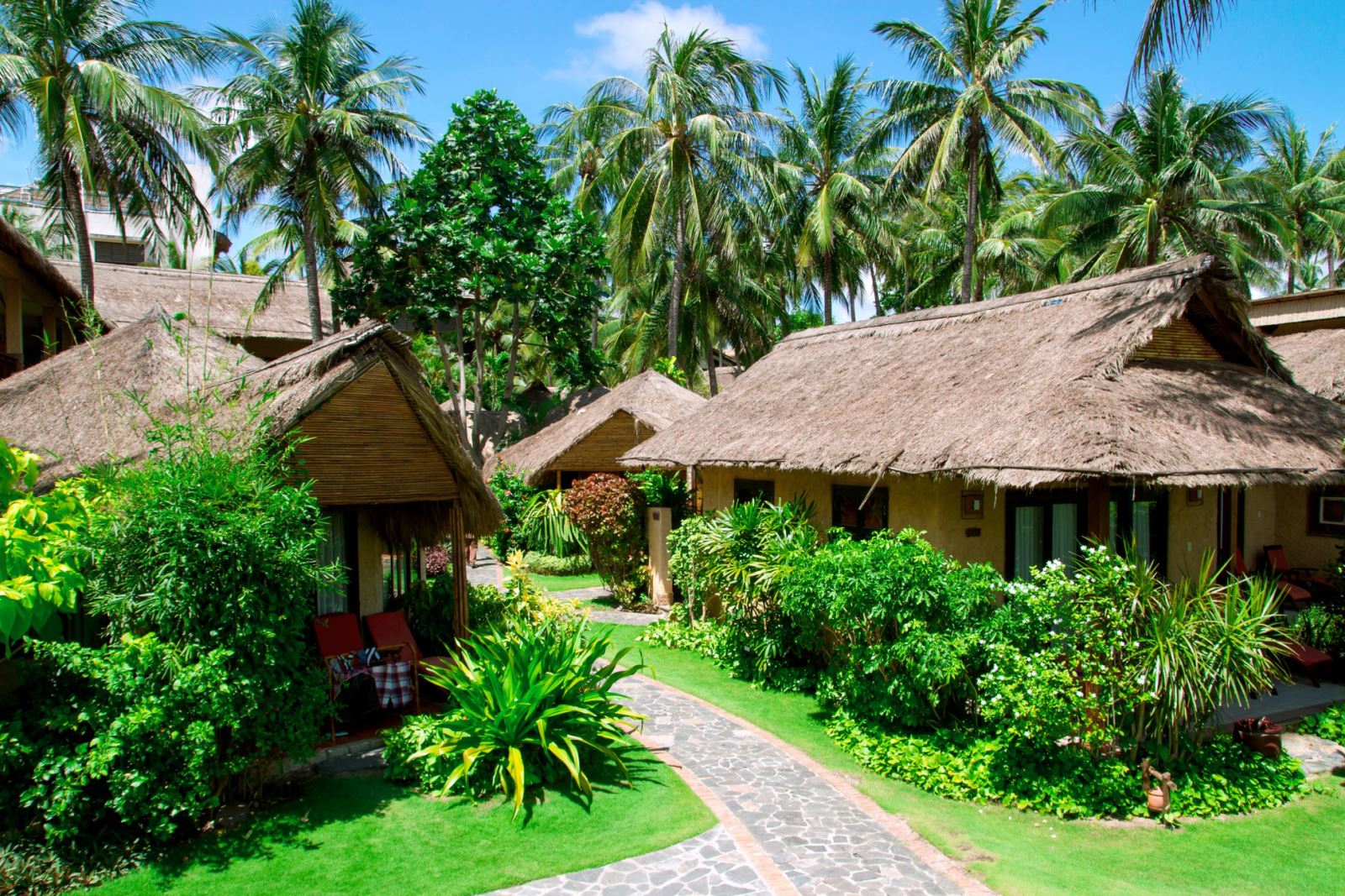 Loạt resort sang chảnh này có gì mà gia đình Hà Hồ nghỉ dưỡng, check in suốt 3 tháng qua: Có nơi giá chỉ từ 2 triệu/đêm, nơi từng nhận Oscar du lịch đến 5 lần - Ảnh 10.