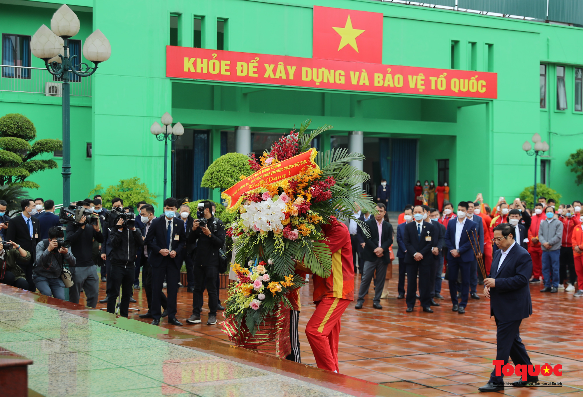 Thủ tướng thăm và động viên đoàn thể thao Việt Nam chuẩn bị SEA Games 31 - Ảnh 3.