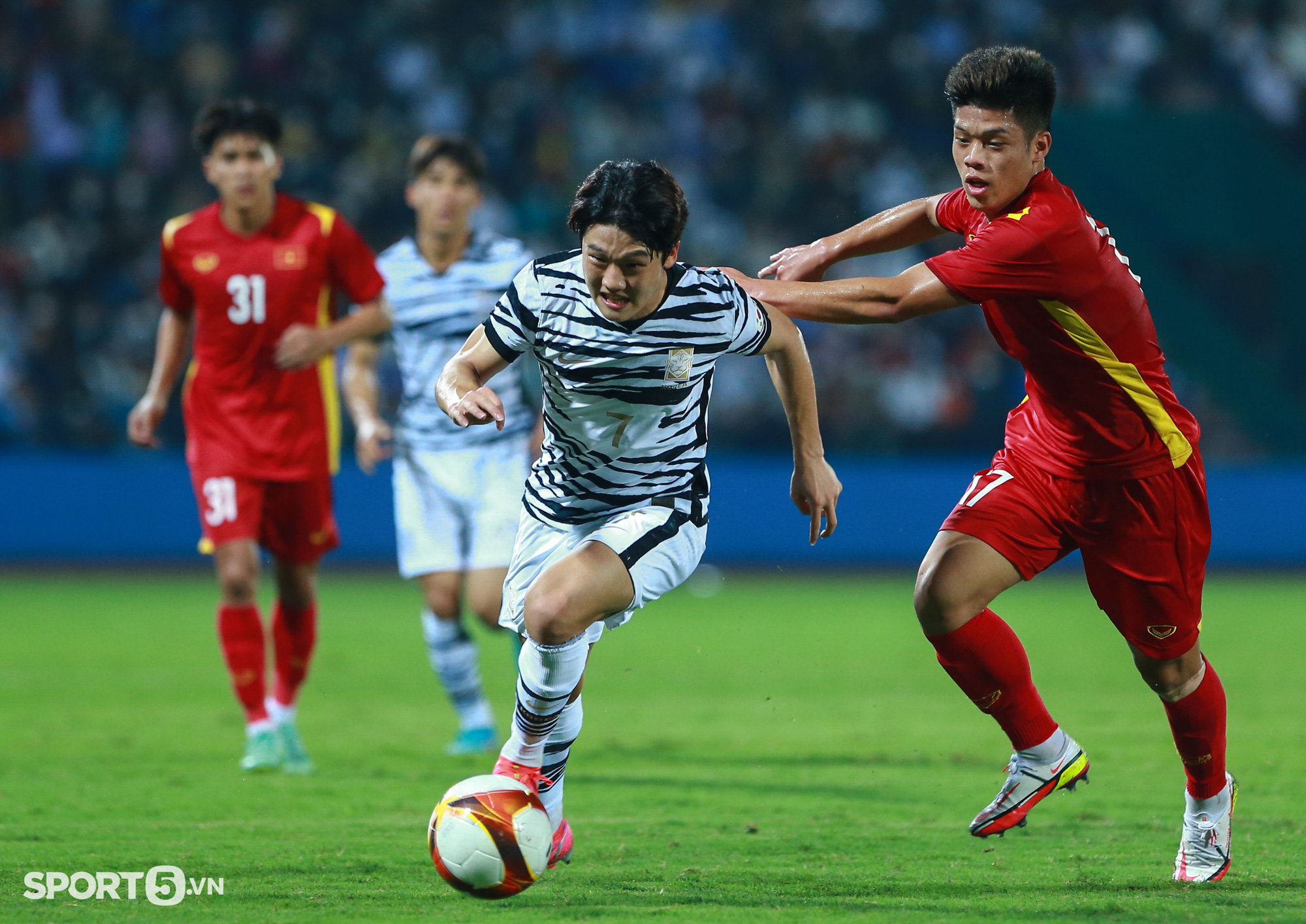 HLV Park Hang-seo cúi đầu suy tư sau khi U23 Việt Nam gỡ hoà U20 Hàn Quốc - Ảnh 10.