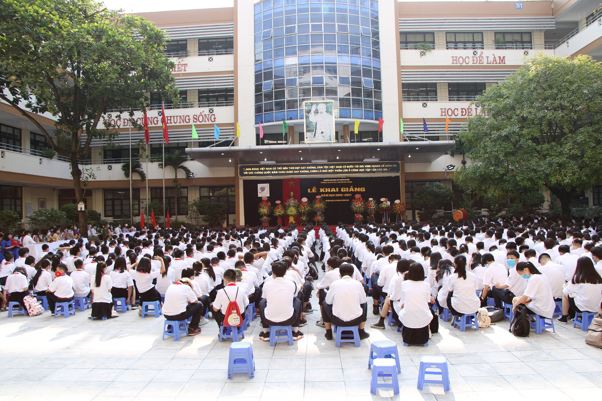 Học sinh bảo: Con không thích MÔN LỊCH SỬ, nghe mệt và chép mỏi tay, phản ứng của cô giáo ở trường công lập nổi tiếng Hà Nội nhận về cơn mưa lời khen - Ảnh 3.