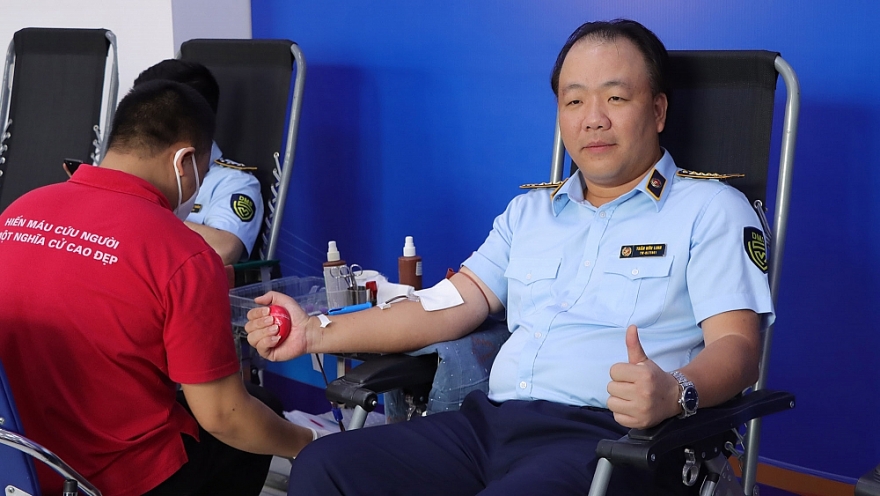 Lực lượng Quản lý thị trường góp trên 822.955ml máu vào quỹ máu quốc gia - Ảnh 6.
