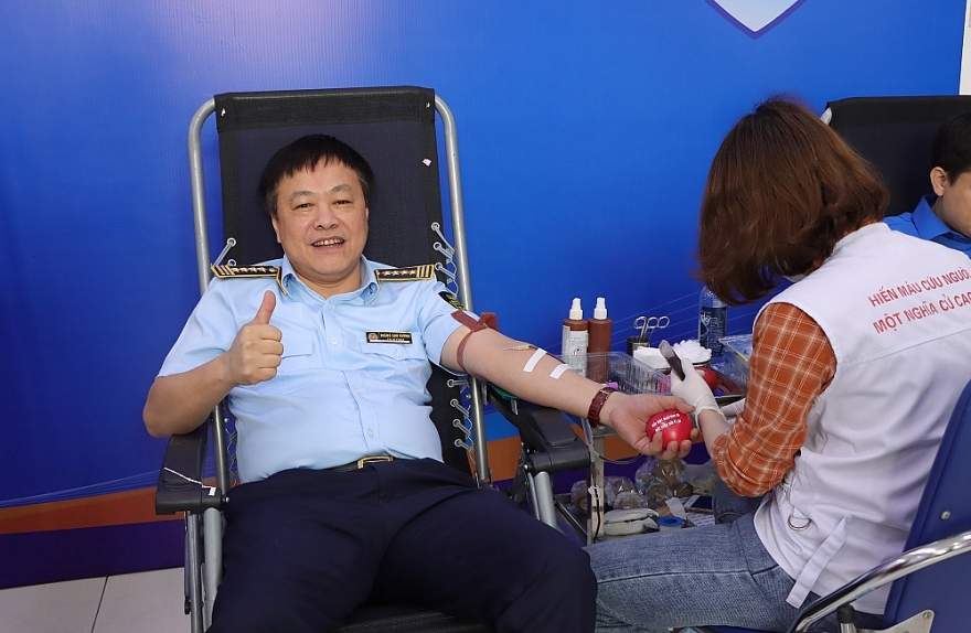 Lực lượng Quản lý thị trường góp trên 822.955ml máu vào quỹ máu quốc gia - Ảnh 10.