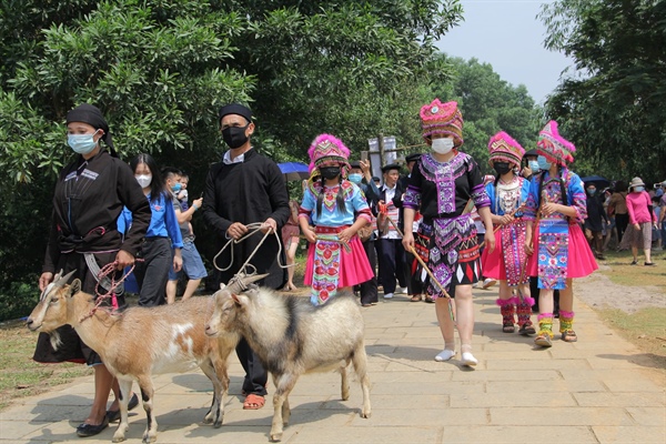 Các hoạt động mang đậm bản sắc tại Làng Văn hóa - Du lịch các dân tộc Việt Nam dịp nghỉ lễ 30/4-1/5 - Ảnh 1.
