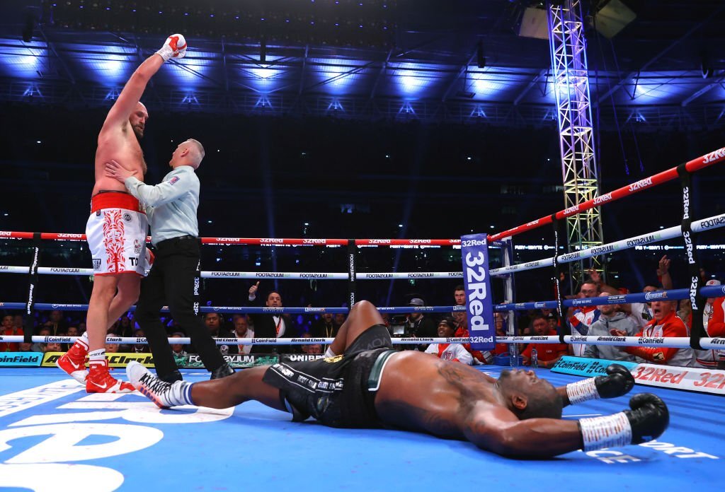 Tyson Fury ở đâu trong danh sách những tay đấm hạng nặng vĩ đại nhất mọi thời? - Ảnh 3.