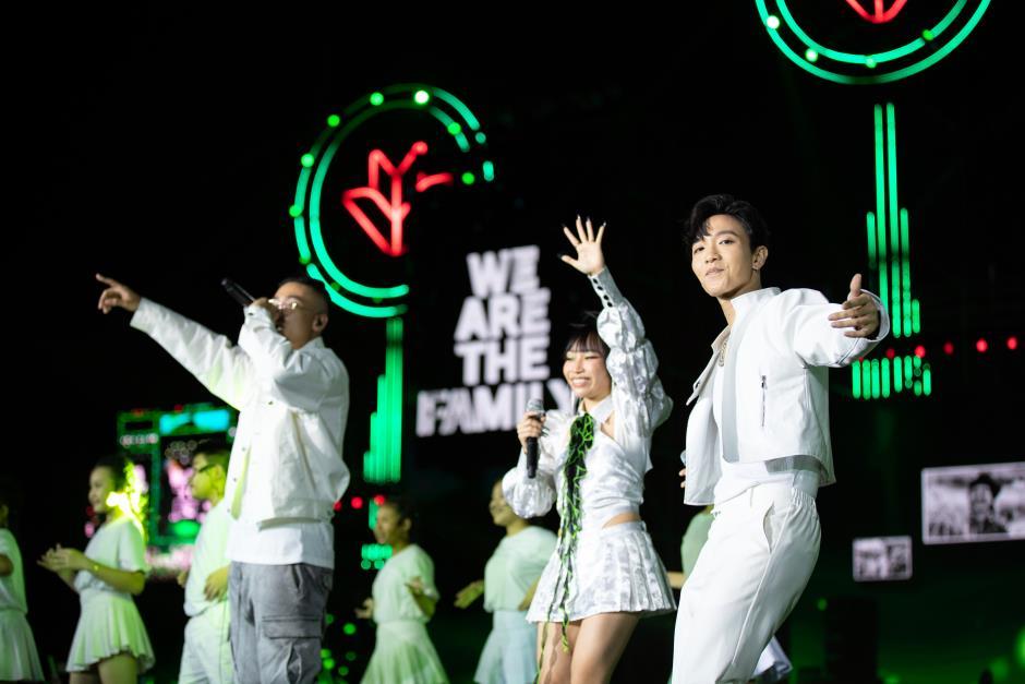 Đại nhạc hội Light Up Viet Nam do VPBank tổ chức bùng nổ không gian mạng với 3 triệu lượt xem livestream - Ảnh 5.