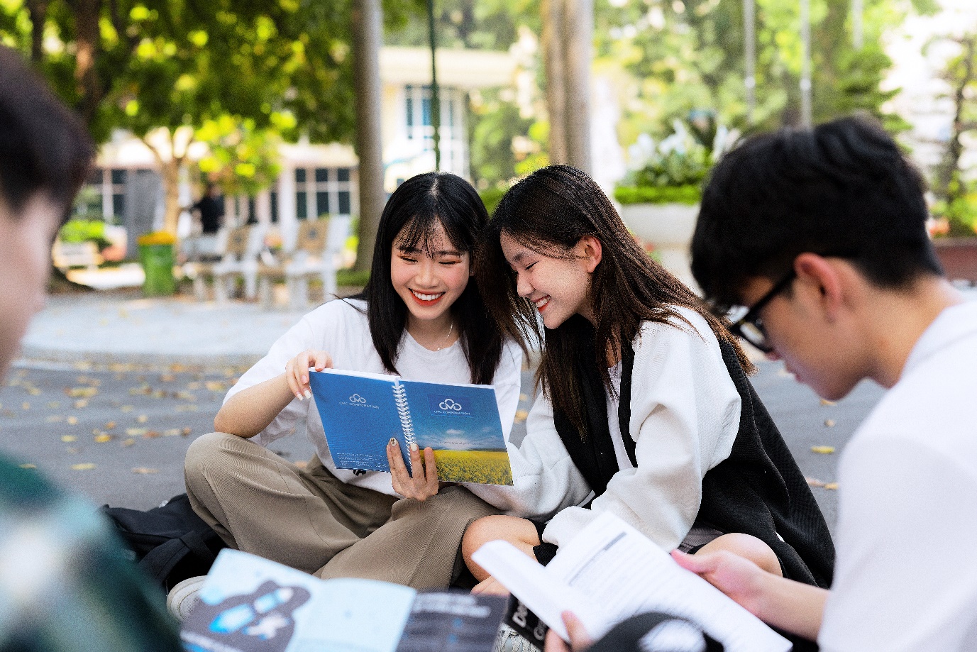 Lời giải nào cho nỗi trăn trở khi lựa chọn ngành Quản trị Kinh doanh - Ảnh 1.