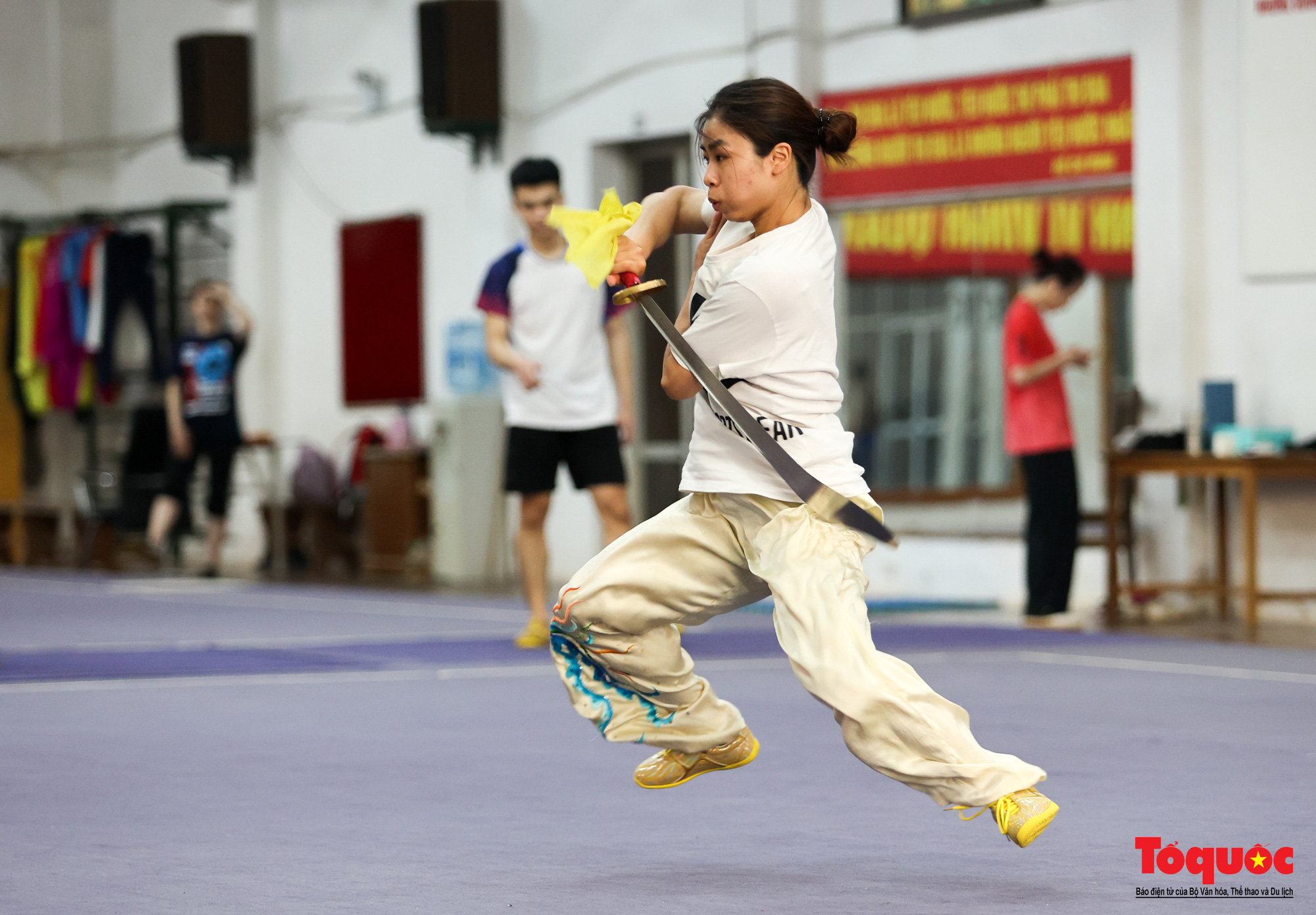 Mồ hôi rơi tại lò luyện vàng của Wushu Việt Nam - Ảnh 12.