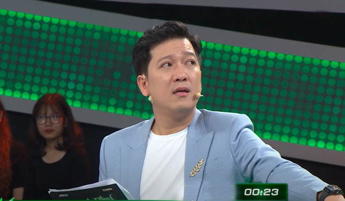 Câu đố tiếng Việt: Cái gì mà đi thì nằm, đứng cũng nằm, nhưng khi nằm lại đứng? Đáp án NGAY TRƯỚC MẮT nhưng nhiều người không nhận ra - Ảnh 1.