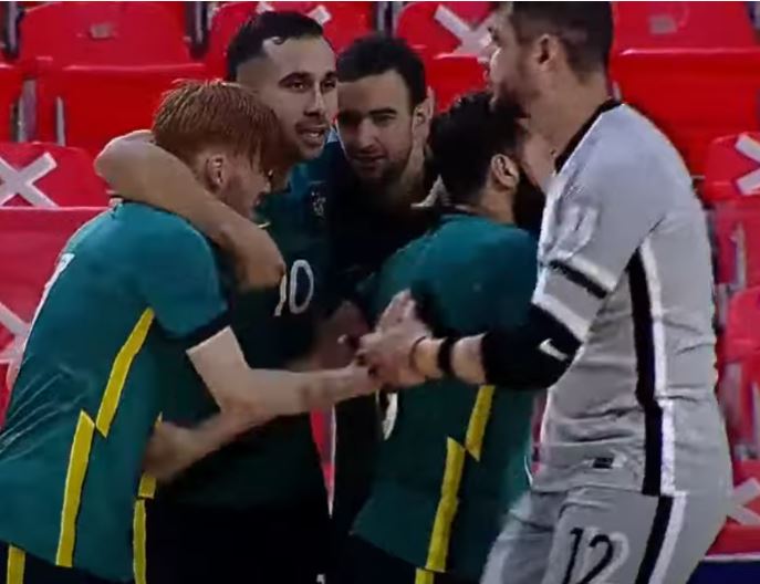Futsal Đông Nam Á 2022: Australia dẫn đầu bảng B, Việt Nam nhiều khả năng đụng độ Thái Lan ở bán kết - Ảnh 1.