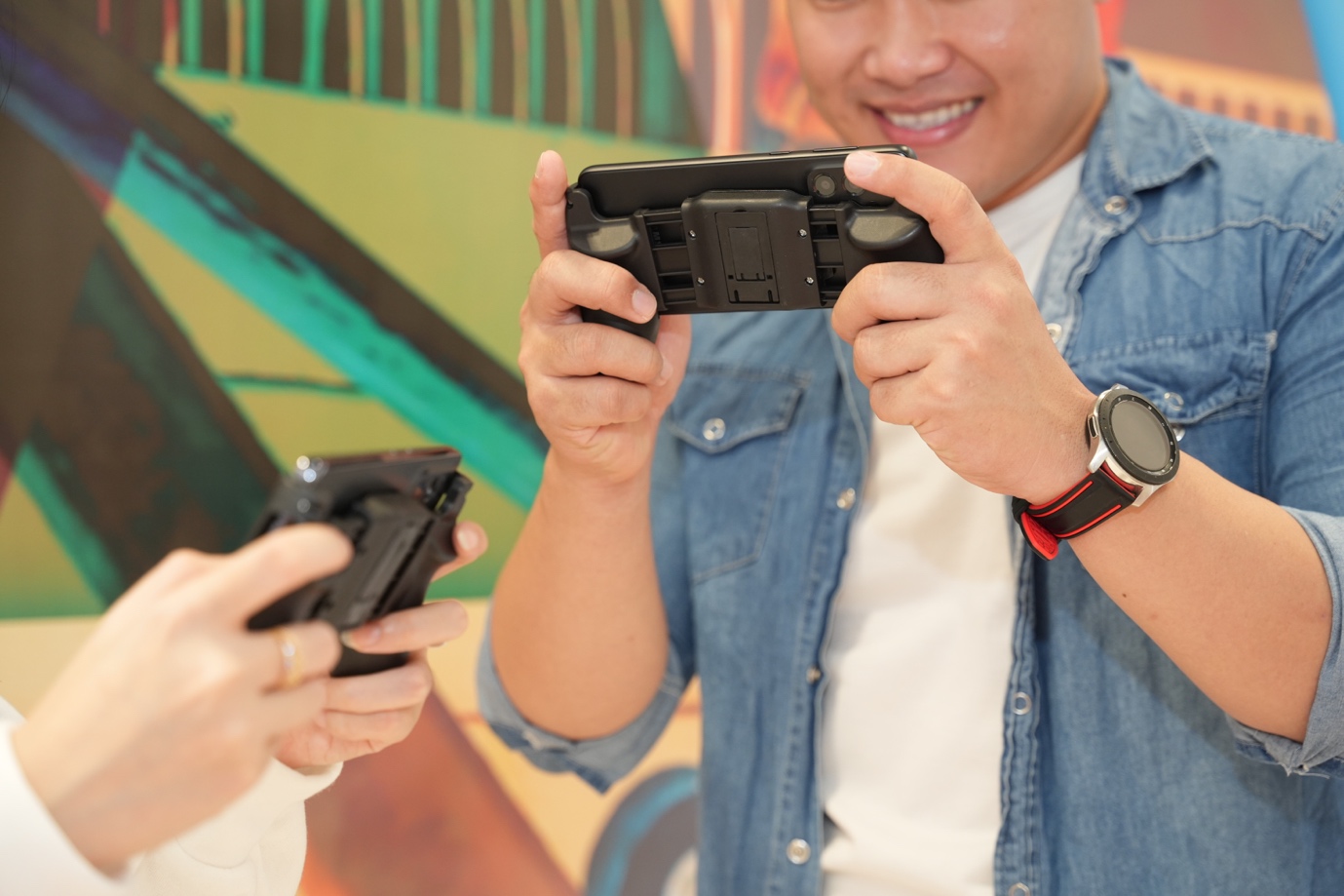 Trở thành game thủ chuyên nghiệp, nghề hot hái bộn tiền của giới trẻ hiện nay - Ảnh 2.