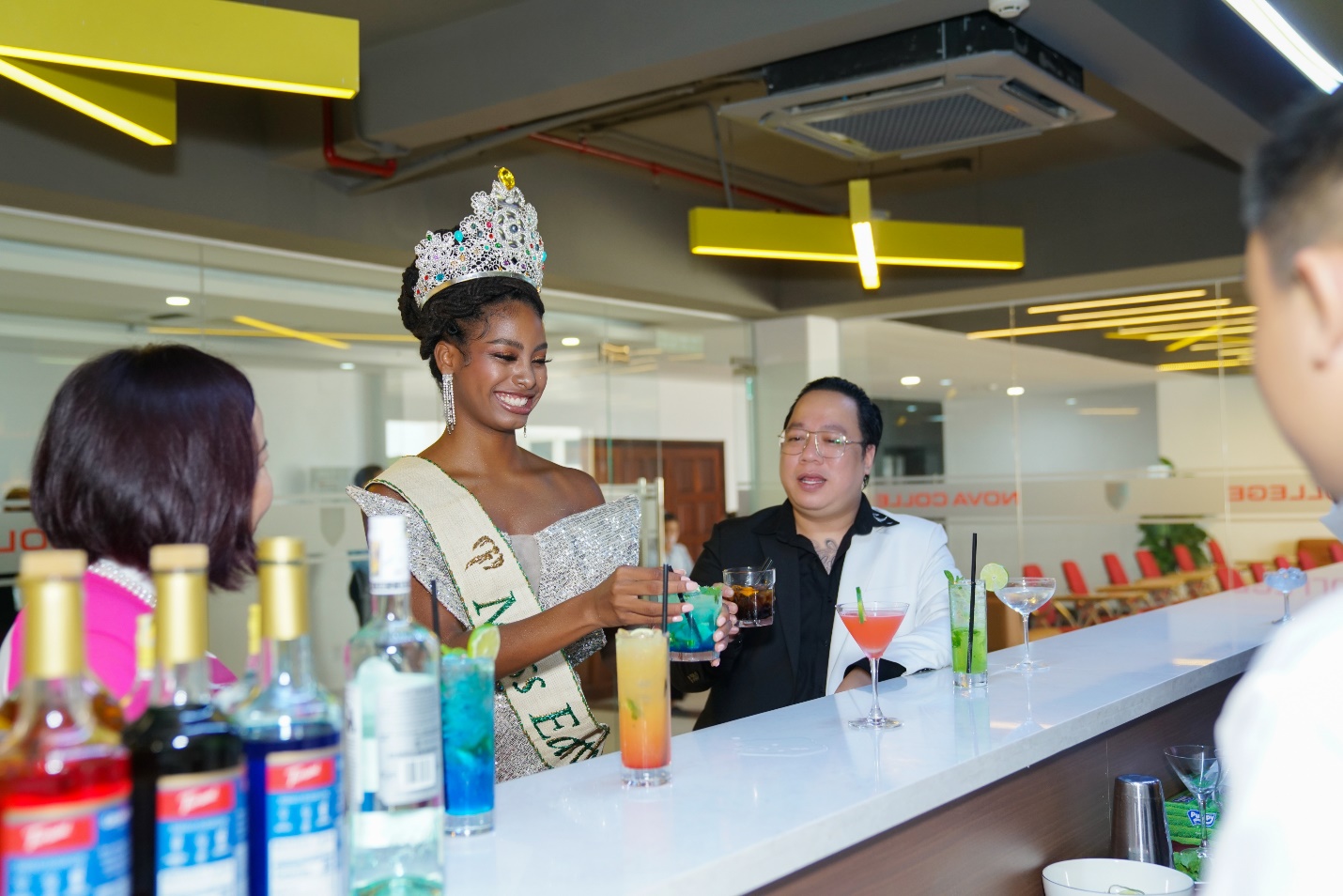 Sinh viên “trường nhà người ta đây rồi: Gặp nhân vật xịn xò, môi trường học chuẩn quốc tế - Ảnh 5.