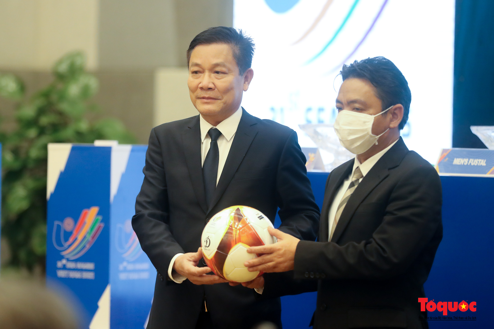 Bốc thăm môn bóng đá SEA Games 31: U23 Việt Nam và Indonesia gặp nhau ở trận mở màn - Ảnh 13.