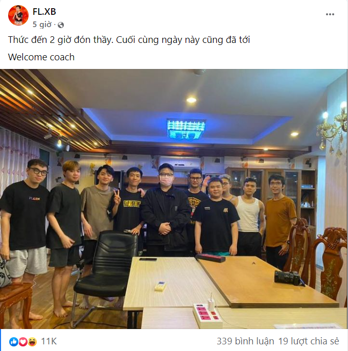 HLV Rainer đã sang Việt Nam, chính thức hội quân cùng Team Flash - Ảnh 4.