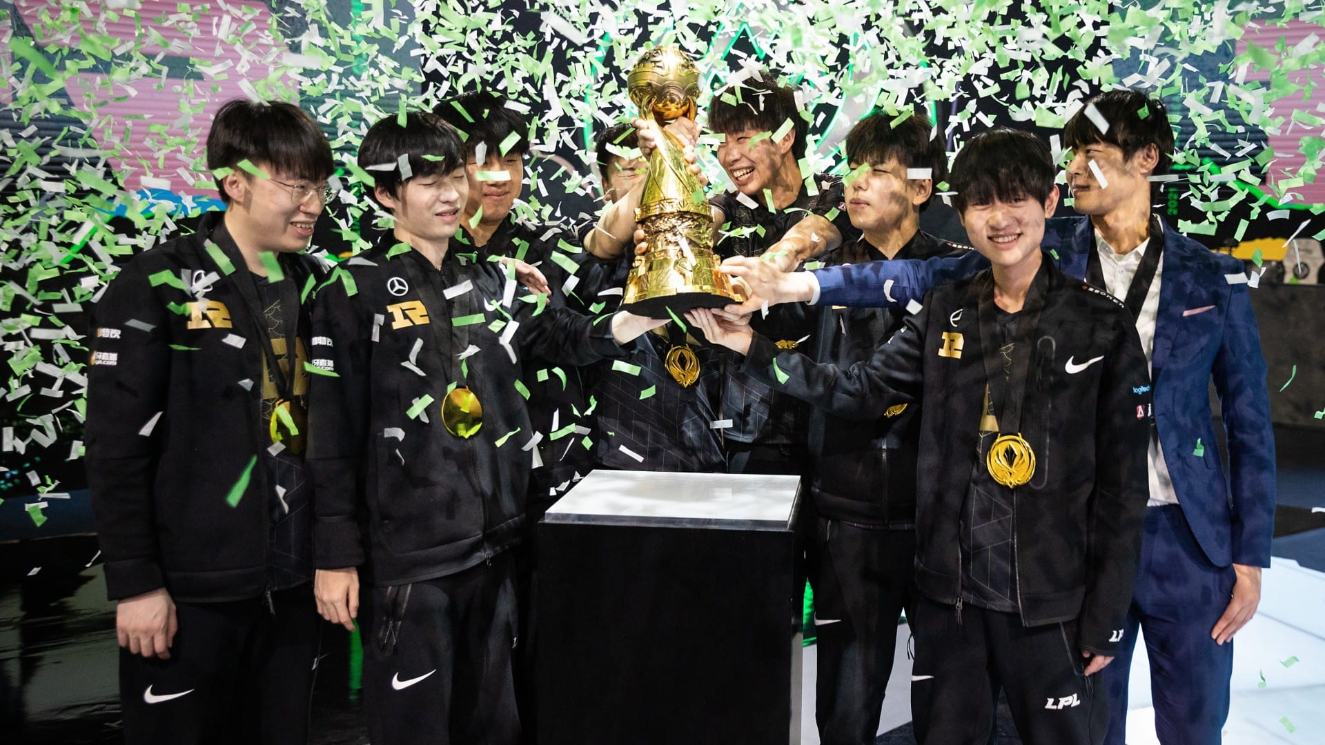 Người Trung Quốc ủng hộ LPL bỏ MSI 2022, ngai vàng 99% thuộc về Faker và T1?  - Ảnh 2.