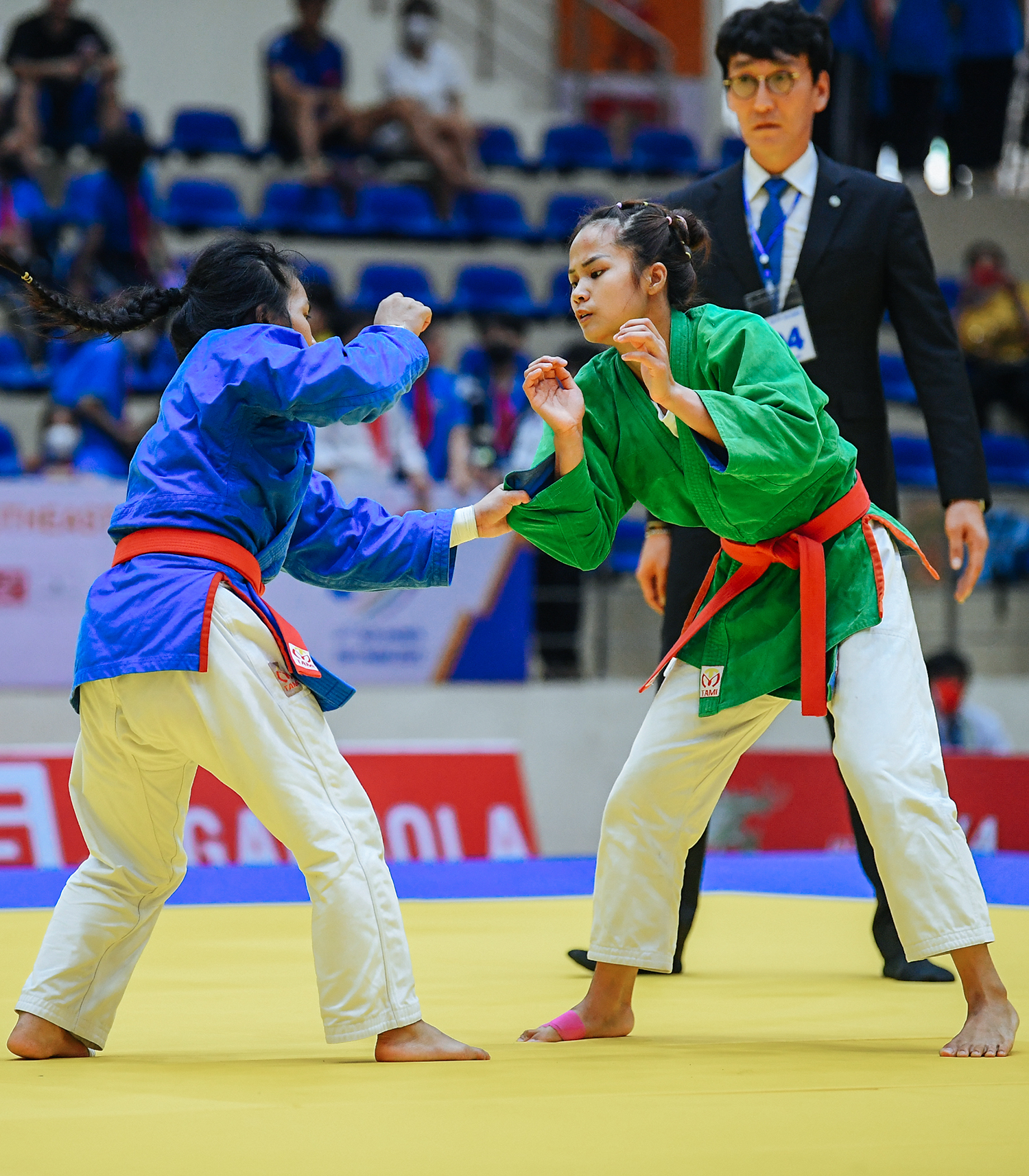 Khoảnh khắc hot girl Kurash lập công, mang về tấm HCV đầu tiên cho Việt Nam tại SEA Games 31 - Ảnh 2.