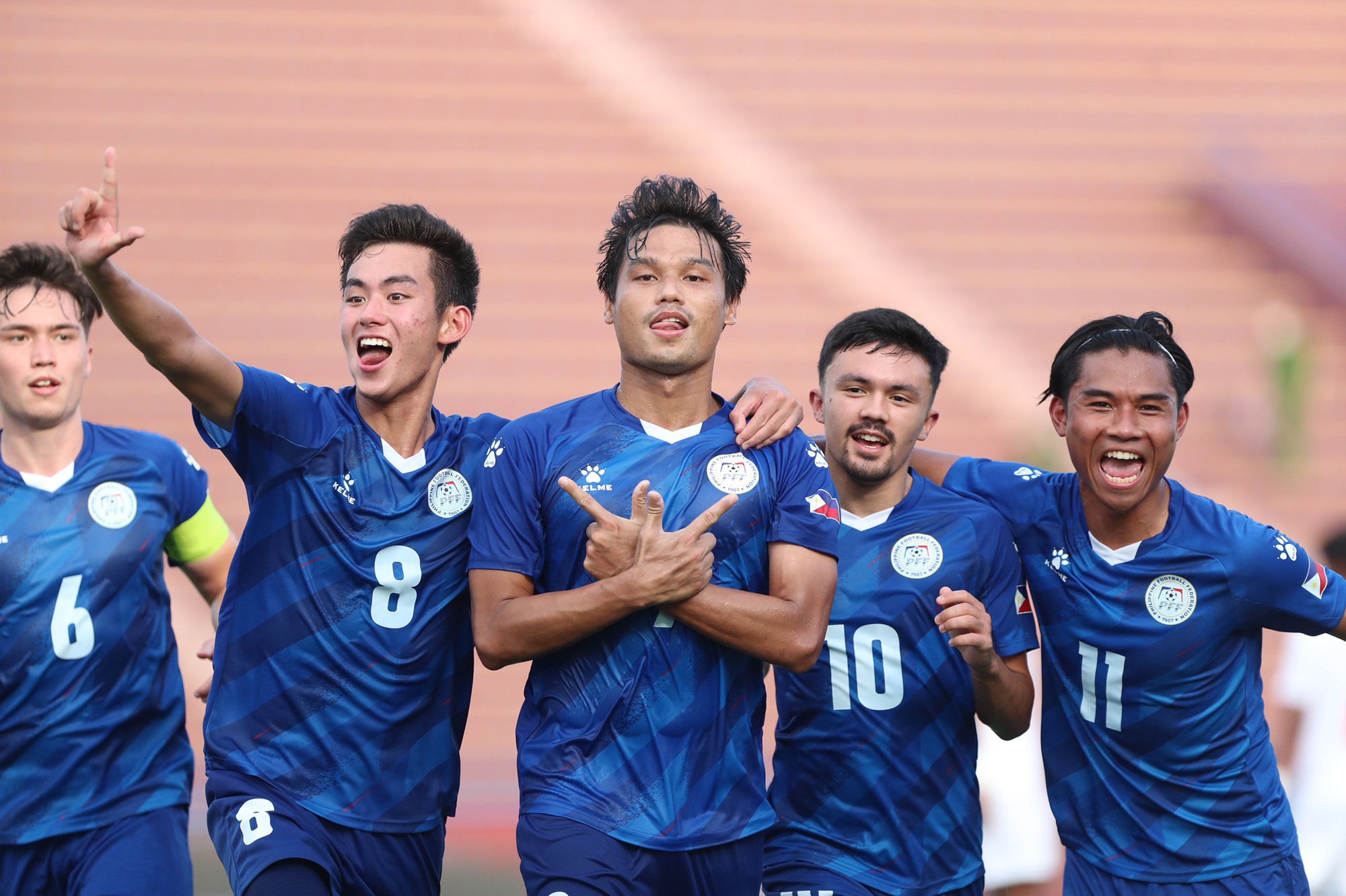 U23 Myanmar đẩy U23 Việt Nam xuống hạng nhờ chiến thắng nghẹt thở trước Philippines - Ảnh 2.