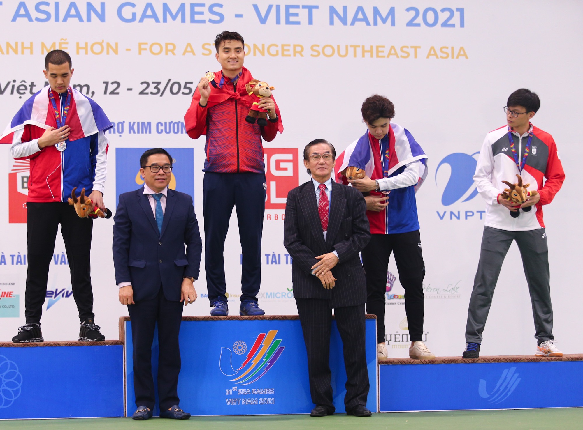 Ba cung bậc cảm xúc trái ngược của Vũ Thành An trong ngày giành HCV SEA Games 31 - Ảnh 7.