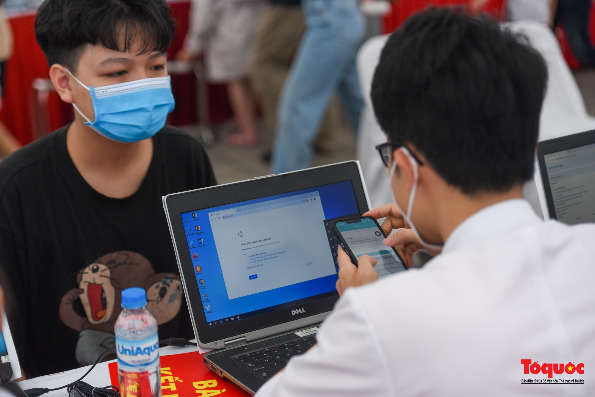 Hà Nội: Khám sức khỏe miễn phí cho hơn 3000 tình nguyện viên SEA Games 31 - Ảnh 4.