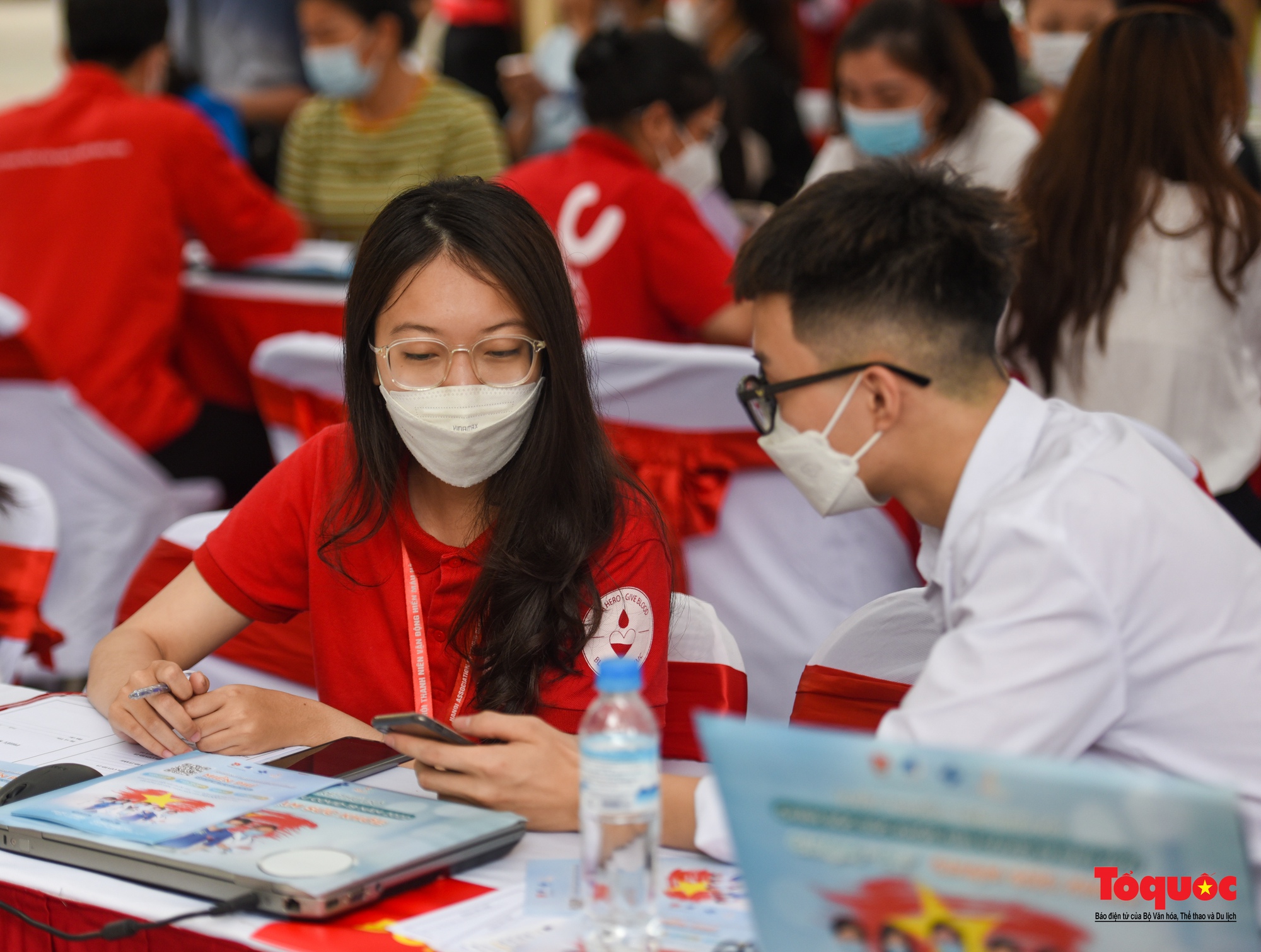 Hà Nội: Khám sức khỏe miễn phí cho hơn 3000 tình nguyện viên SEA Games 31 - Ảnh 12.