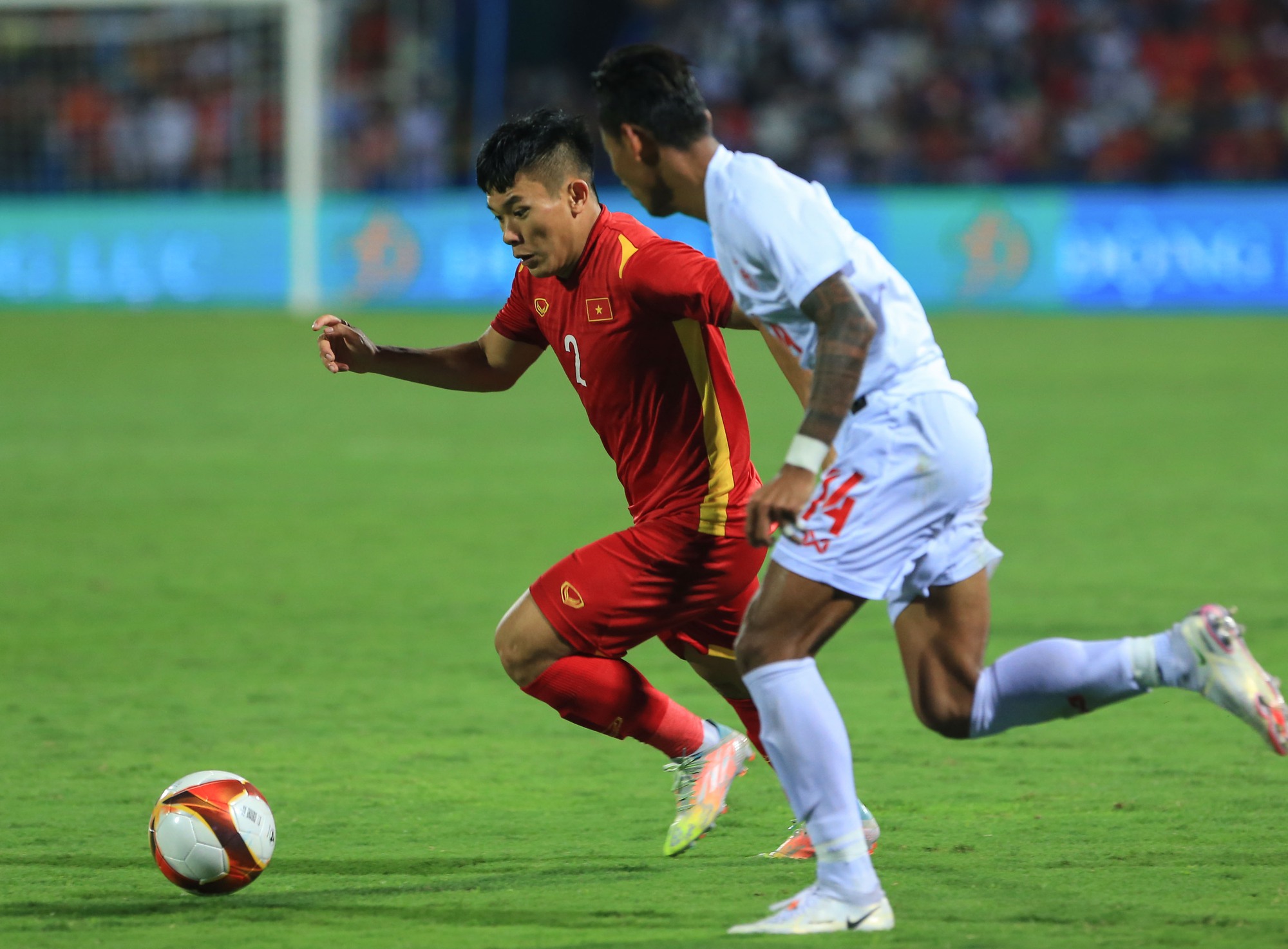 Văn Xuân nổi cáu, cầu thủ U23 Myanmar chủ động xin lỗi làm hoà - Ảnh 8. Văn Xuân nổi cáu, cầu thủ U23 Myanmar chủ động xin lỗi làm hoà - Ảnh 8.