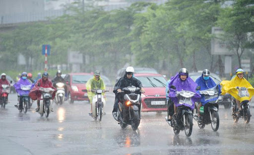 Thời tiết 15/5: Ngày cuối tuần không khí lạnh đổ bộ, Hà Nội có mưa rào - Ảnh 1.