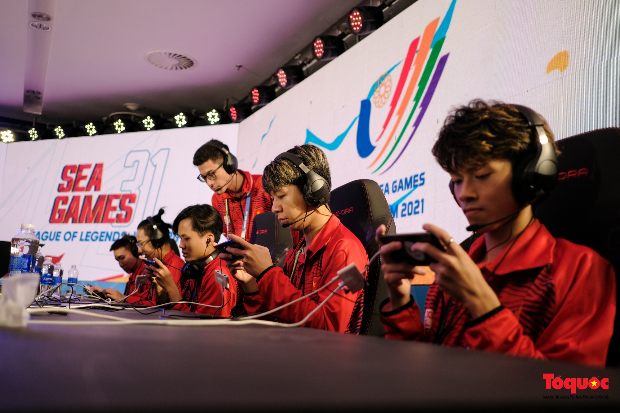 ESports SEA Games 31: Việt Nam đánh bại Thái Lan tại bộ môn Liên Minh Huyền Thoại: Tốc Chiến - Ảnh 7.