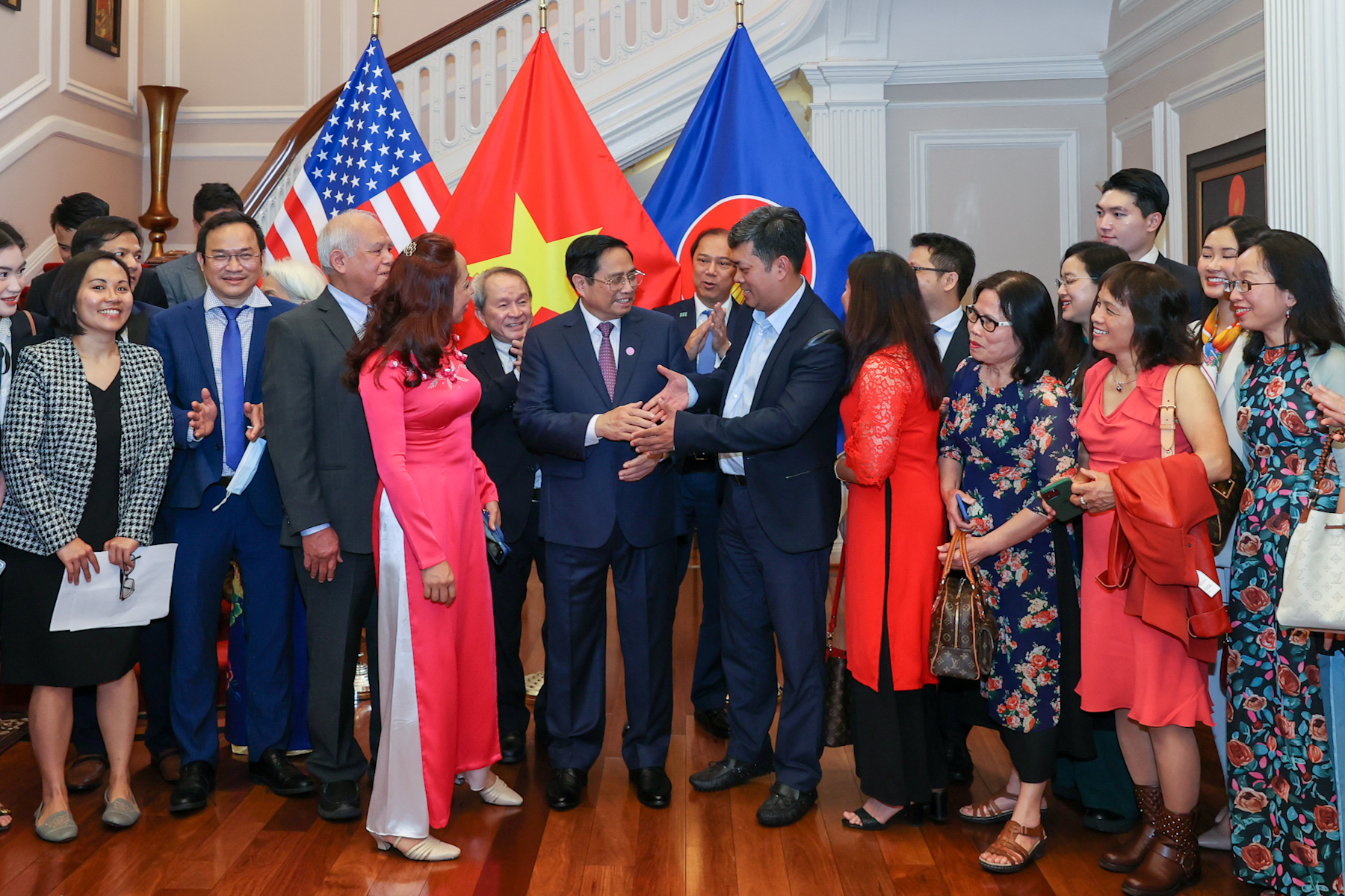 Thủ tướng Phạm Minh Chính gặp mặt cộng đồng người Việt Nam ở Bờ Đông Hoa Kỳ - Ảnh 4.