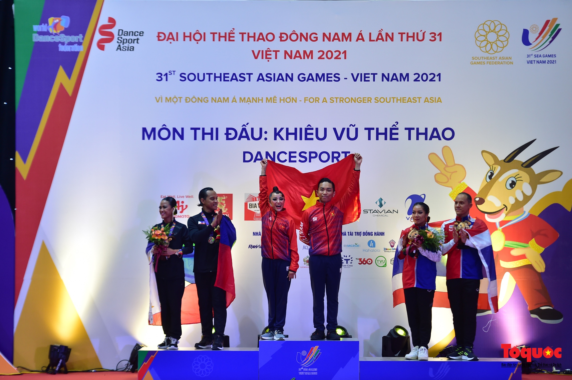 SEA Games 31: Dance Sport Việt Nam liên tục &quot;gặt vàng' trong ngày ra quân - Ảnh 17.