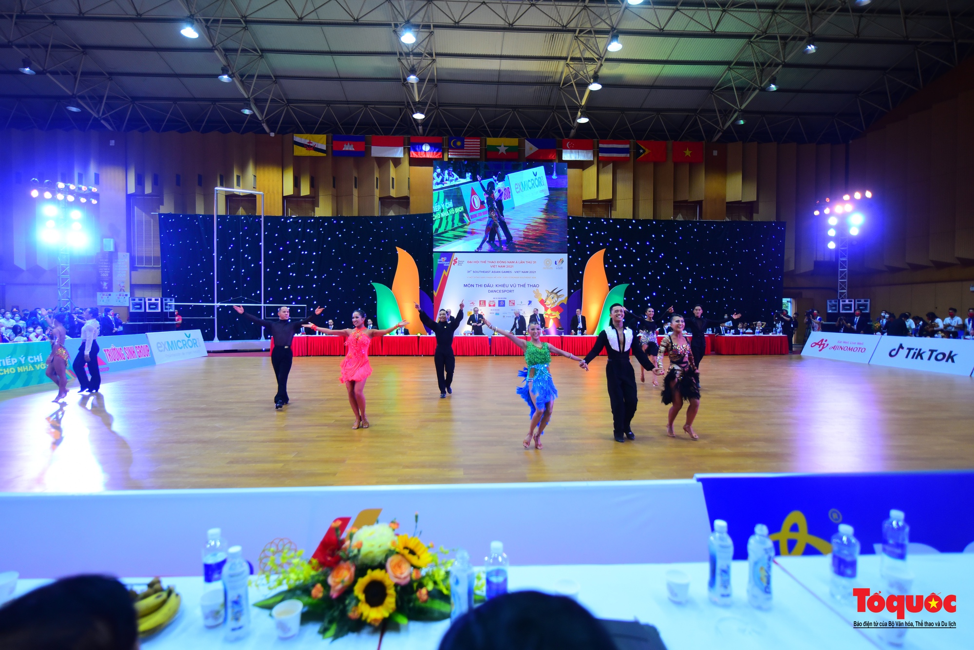 SEA Games 31: Dance Sport Việt Nam liên tục &quot;gặt vàng' trong ngày ra quân - Ảnh 2.
