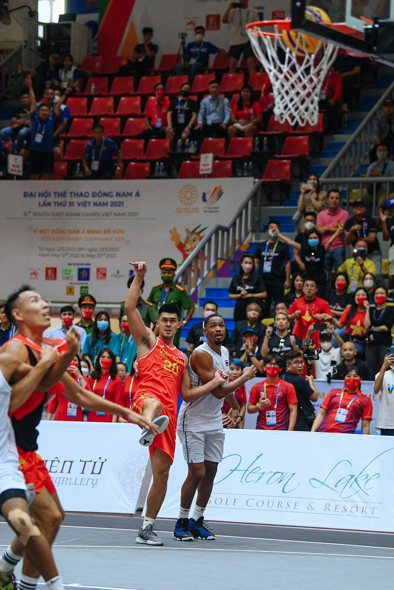 Tổng hợp 10 pha bóng game-winning 3x3 của Đội tuyển bóng rổ Việt Nam tại SEA Games 31 (1 video) - Ảnh 3.