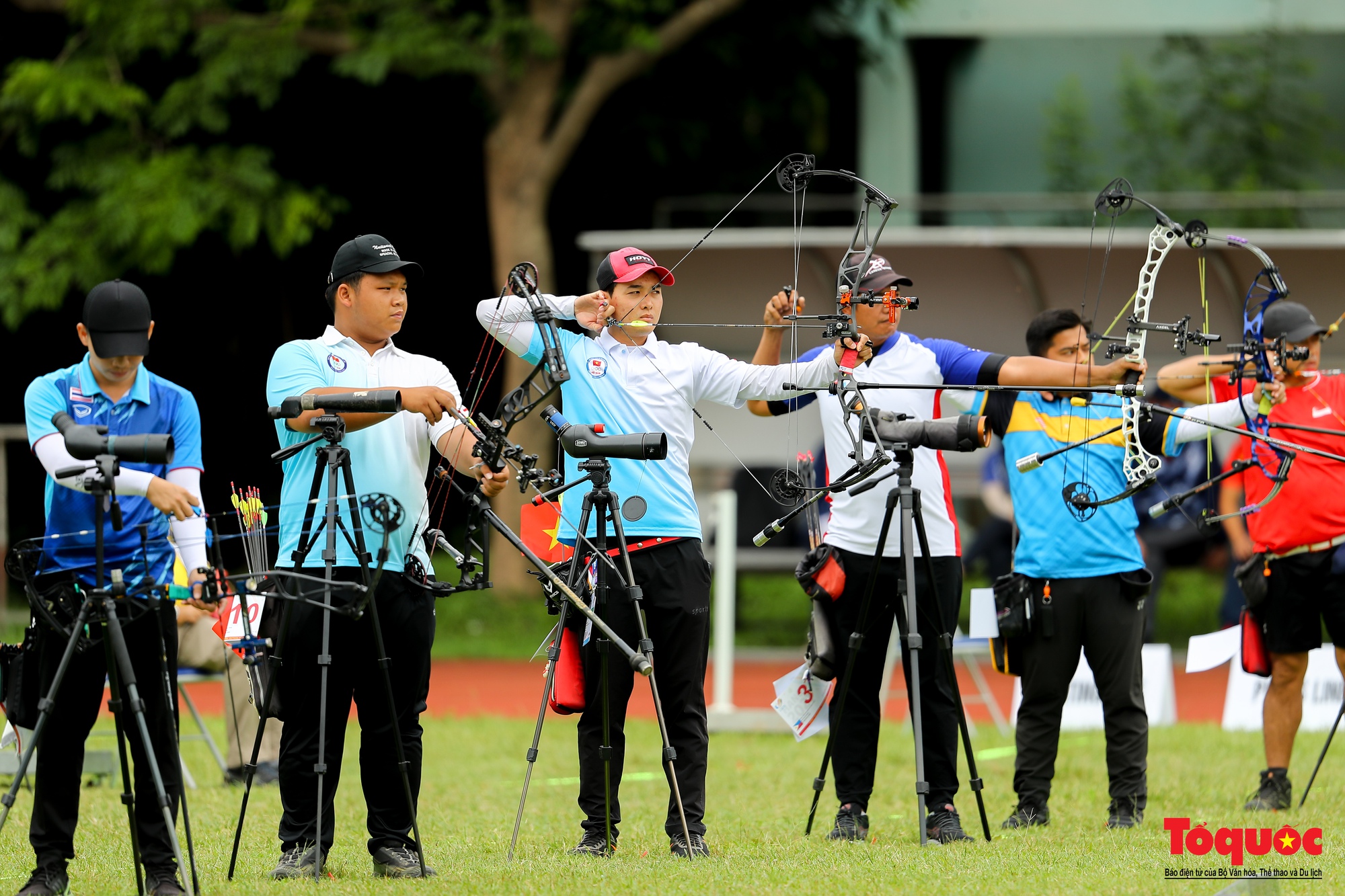 SEA Games 31: Cung thủ Lê Phương Thảo giành quyền tranh HCV nội dung cung 3 dây cá nhân nữ  - Ảnh 24.