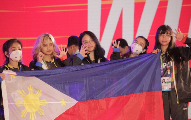Hiên ngang bước vào Chung kết, đội tuyển Tốc Chiến nữ Việt Nam quyết tâm trở thành những cô gái vàng - Ảnh 4.