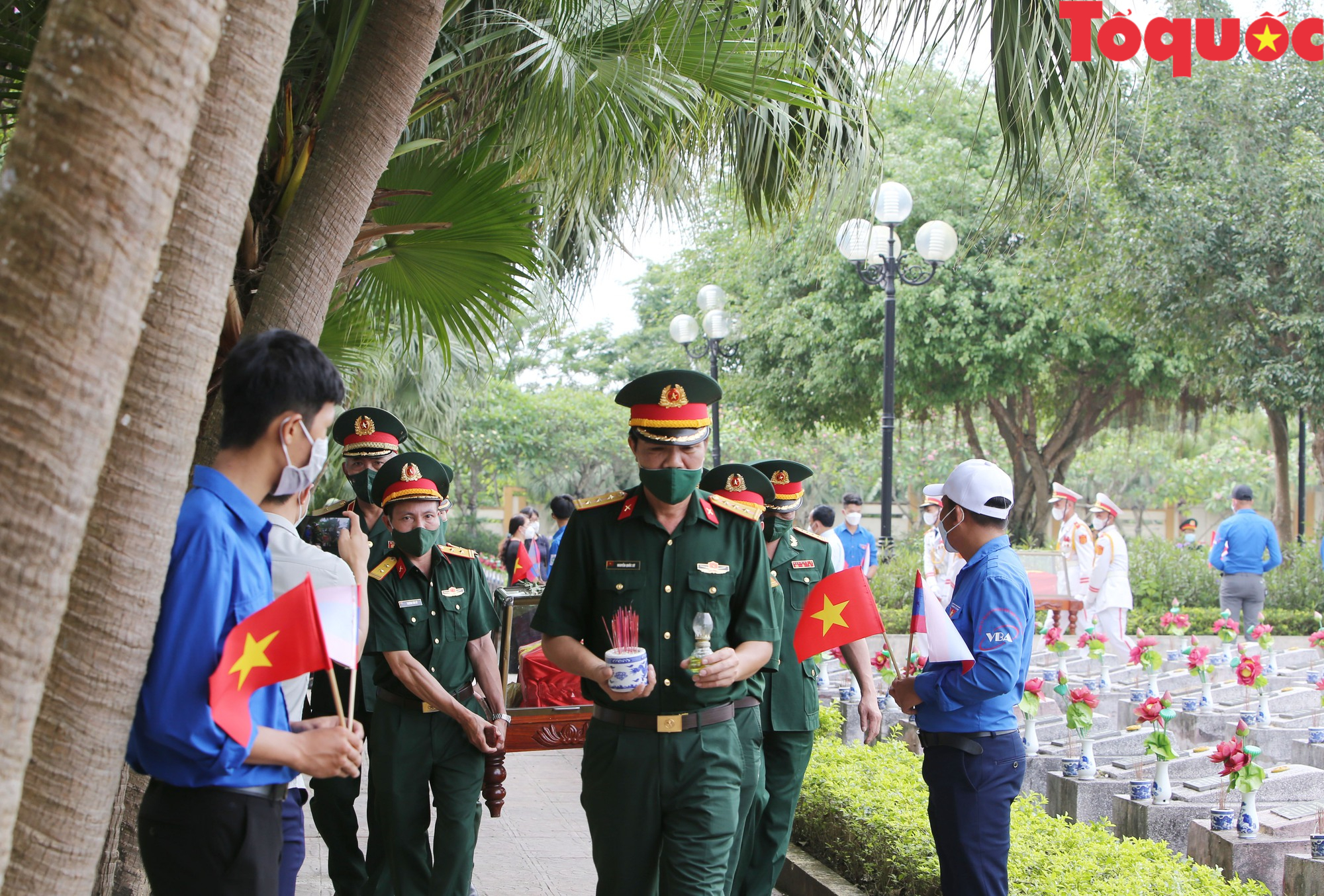 Quảng Bình: Đón các anh hùng liệt sĩ trở về quê hương - Ảnh 4.