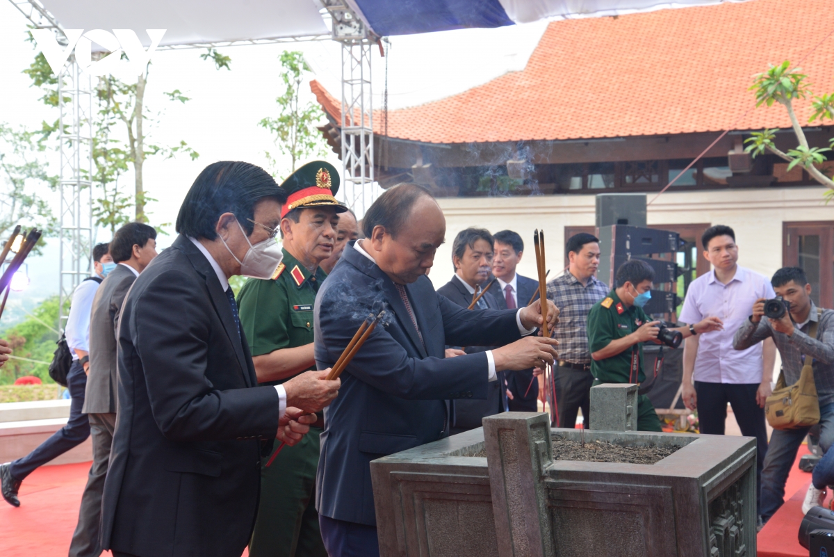 Chủ tịch nước Dự Lễ khánh thành Đền thờ liệt sĩ tại chiến trường Điện Biên Phủ - Ảnh 1.