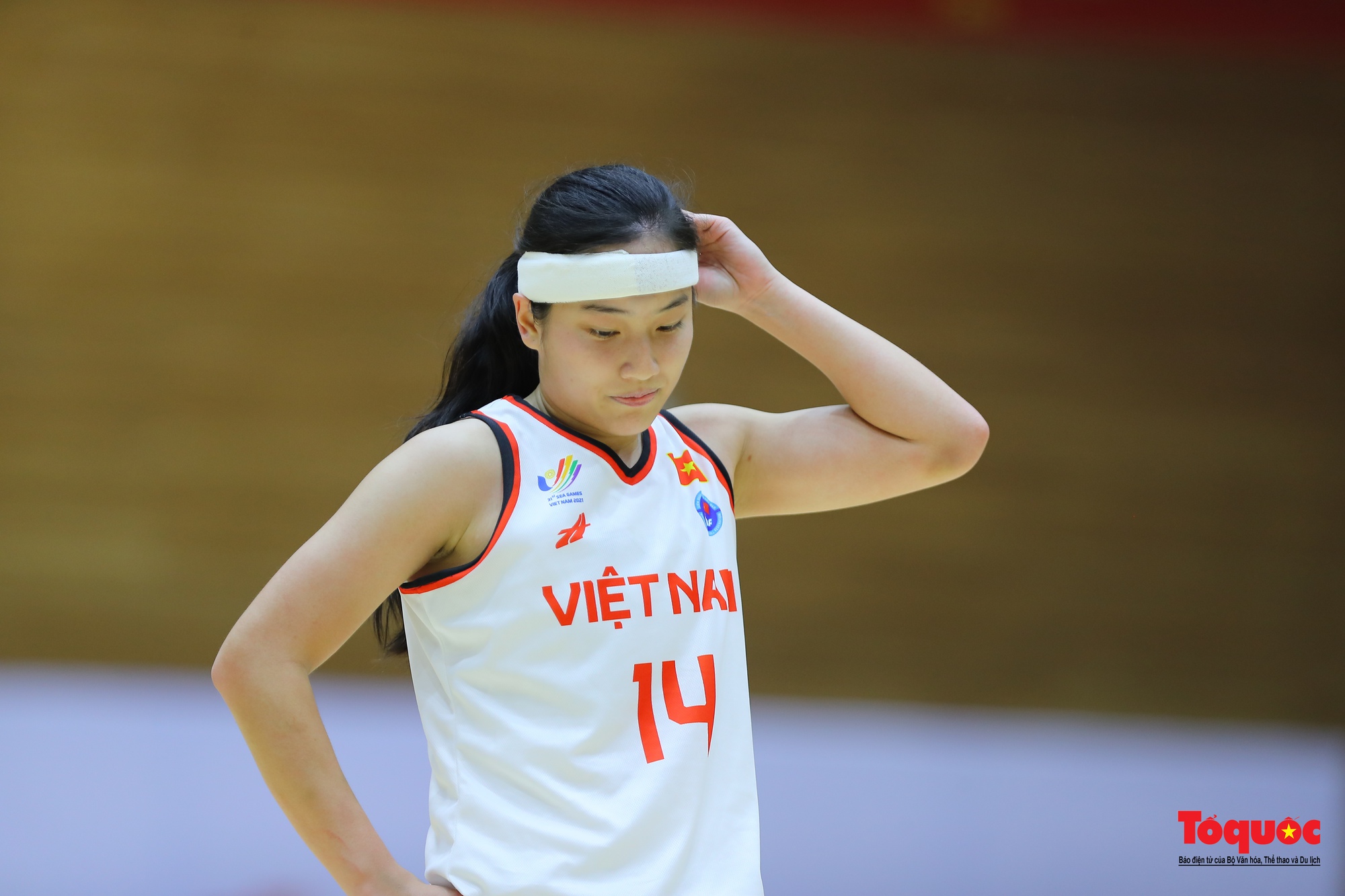 Thảo Vy tỏa sáng, tuyển bóng rổ nữ 5x5 Việt Nam vẫn ngậm ngùi nhận thất bại đầu tiên tại SEA Games 31 - Ảnh 27.