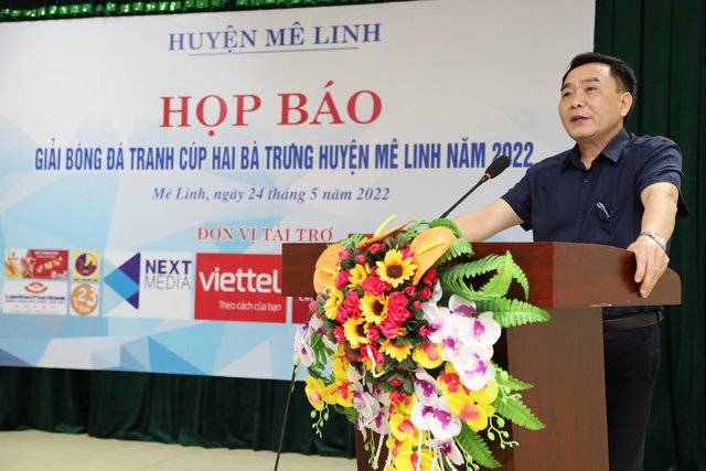 Họp báo giải Bóng đá tranh Cup Hai Bà Trưng huyện Mê Linh năm 2022 - Ảnh 1.