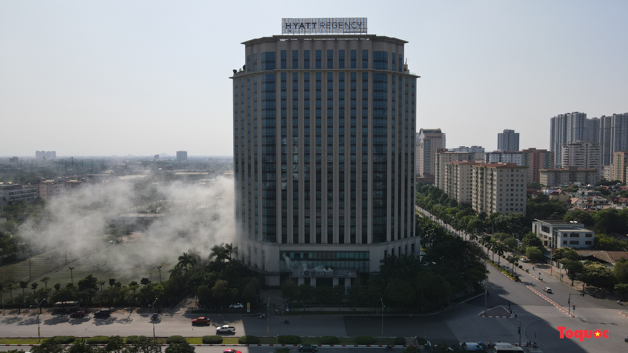 Hà Nội diễn tập PCCC tại khách sạn phục vụ SEA Games 31 - Ảnh 1.