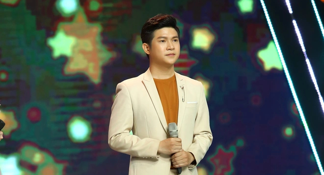 Ca sĩ Leo Minh Tuấn: Sếp nữ mời tôi ở lại nhà, trả 200 triệu, tôi chặn số - Ảnh 5.