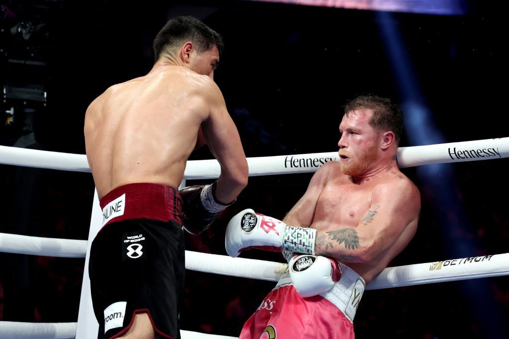 Canelo Alvarez thua sốc trước Dmitry Bivol, lập tức yêu cầu tái đấu - Ảnh 3.
