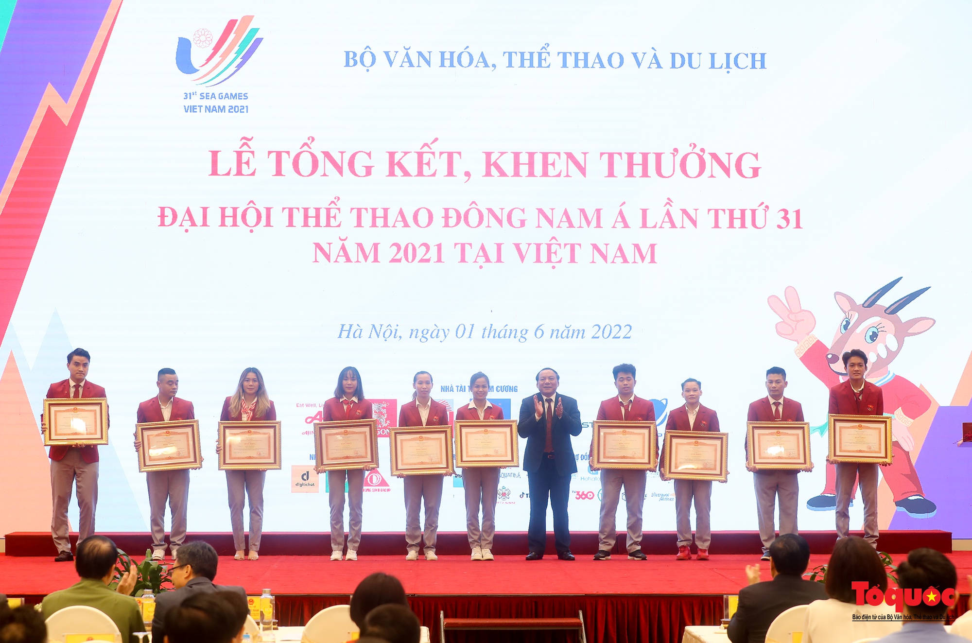 Chùm ảnh: Lễ Tổng kết, khen thưởng Đoàn Thể thao Việt Nam tham dự SEA Games 31 - Ảnh 17.