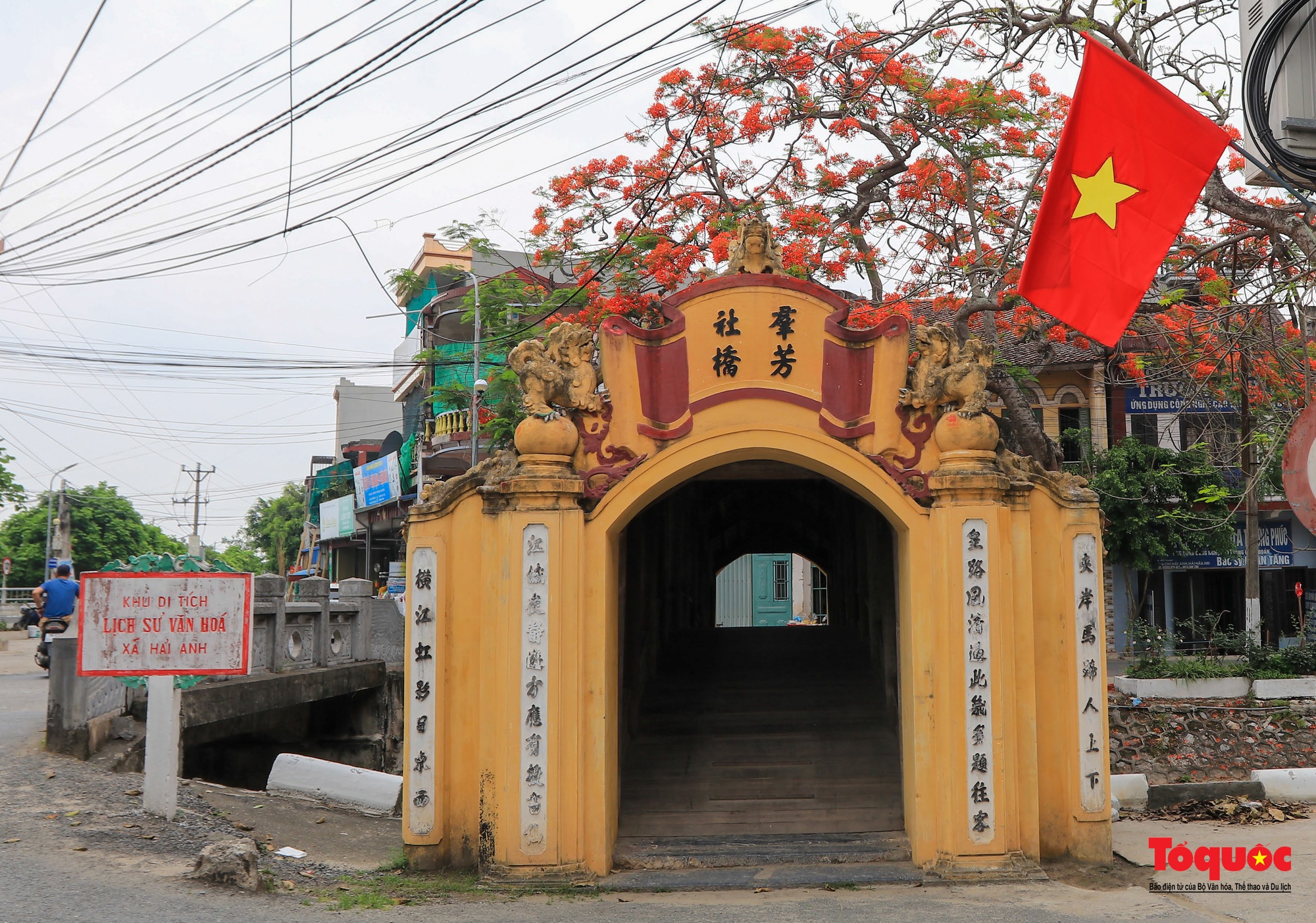 Vẻ đẹp của cây cầu ngói trên 500 tuổi tại Nam Định - Ảnh 15.