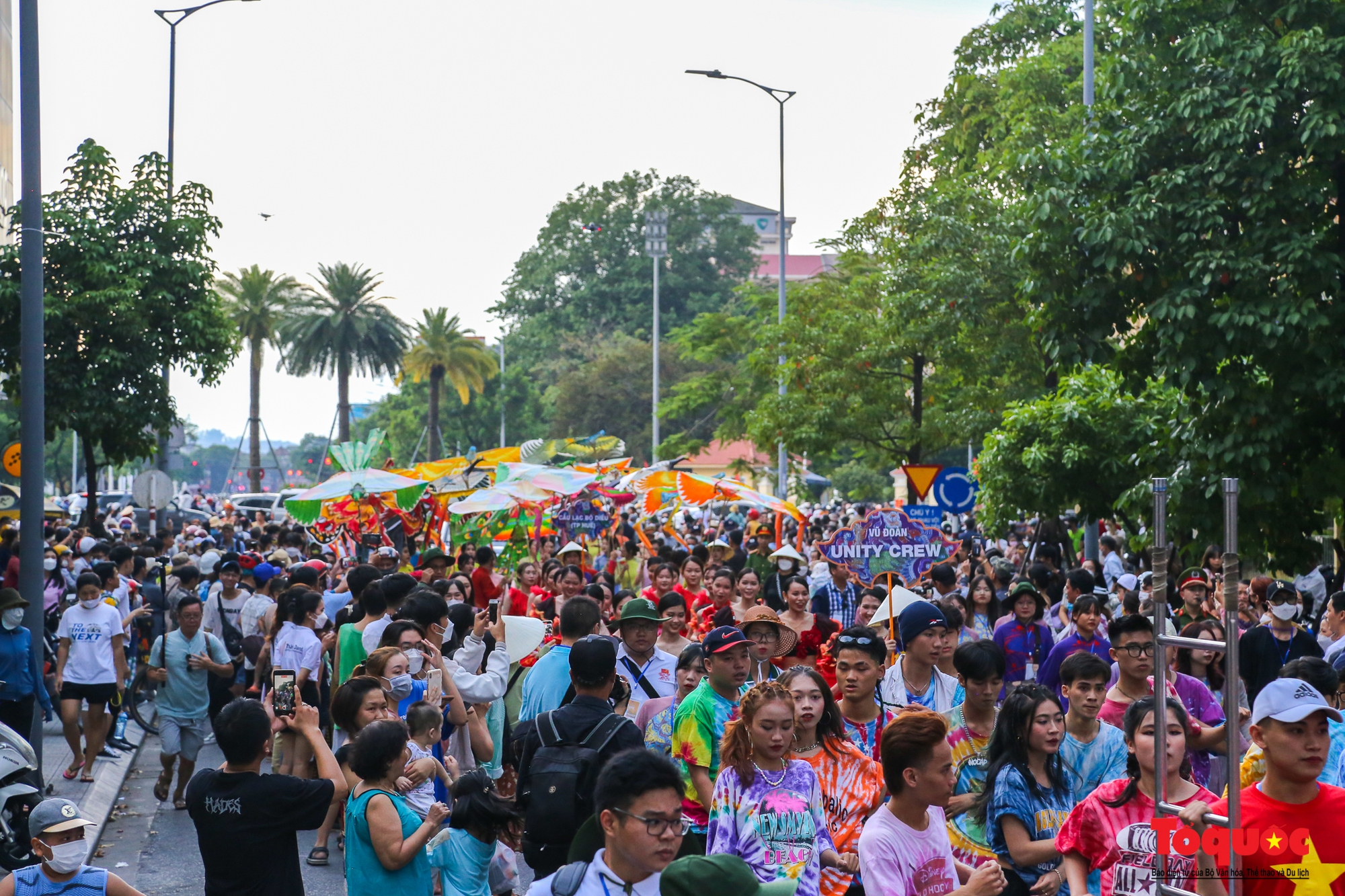 Sôi động lễ hội đường phố “Sắc màu văn hóa” tại Festival Huế - Ảnh 2.