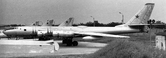 Tu-95LAL: Máy bay ném bom khiến phương Tây thốt lên Tạ ơn Chúa, nó đã không được tạo ra! - Ảnh 2.