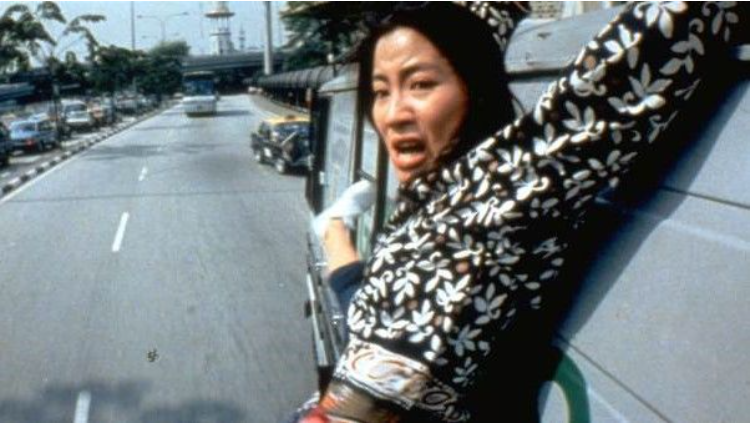 Nữ hoàng phim hành động Dương Tử Quỳnh làm lu mờ Thành Long trong Supercop 1992 - Ảnh 3.