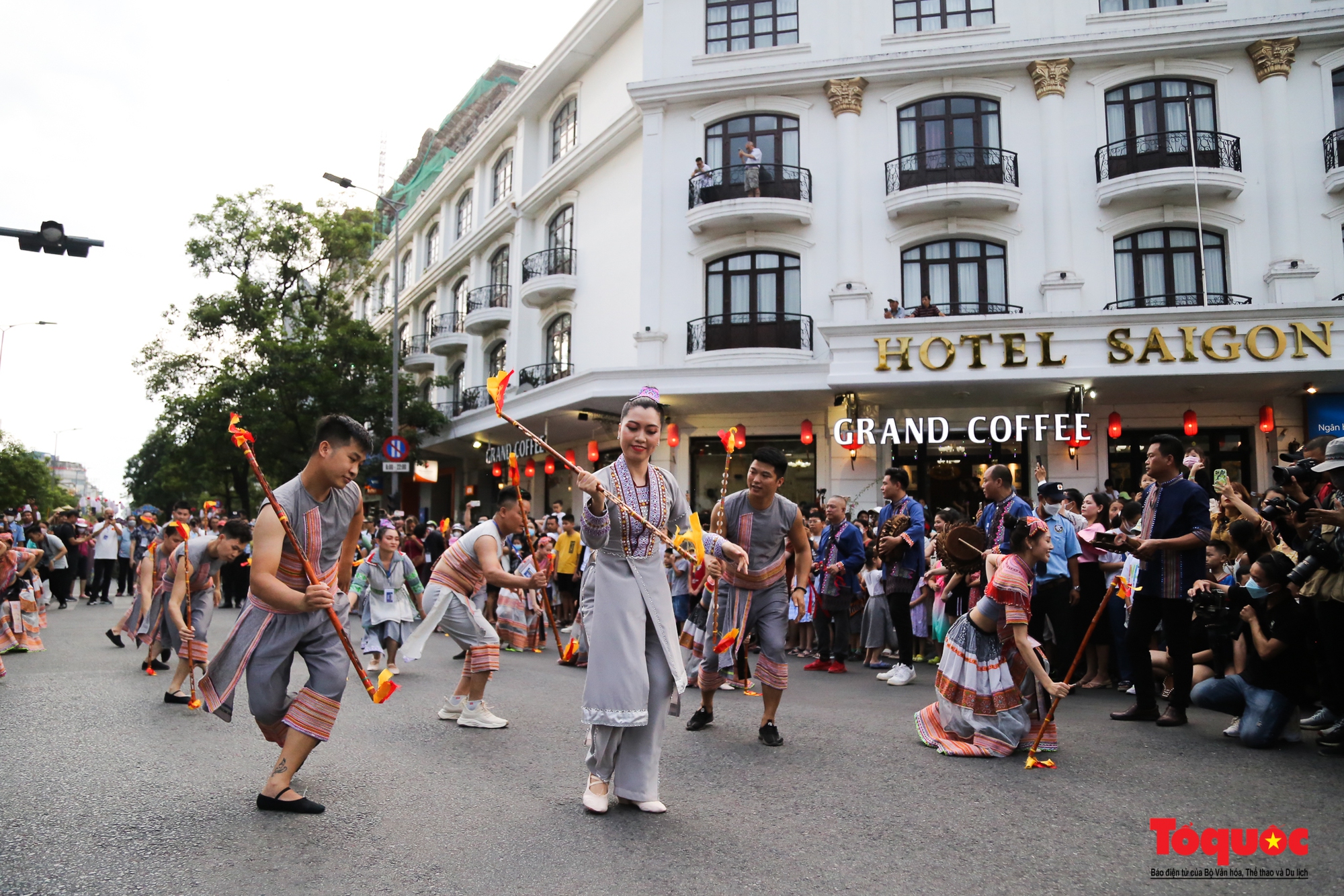 Festival Huế 2022 đem lại cho Thừa Thiên Huế một diện mạo, sức sống mới - Ảnh 2.