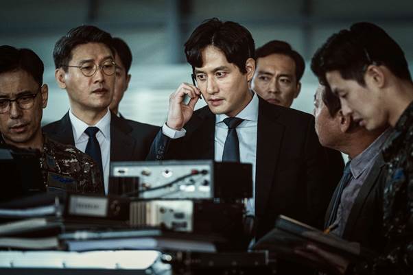 Bom tấn thảm họa dịch bệnh của điện ảnh Hàn Quốc đổ bộ phòng vé Việt, soi dàn diễn viên đã thấy ổn áp - Ảnh 7.