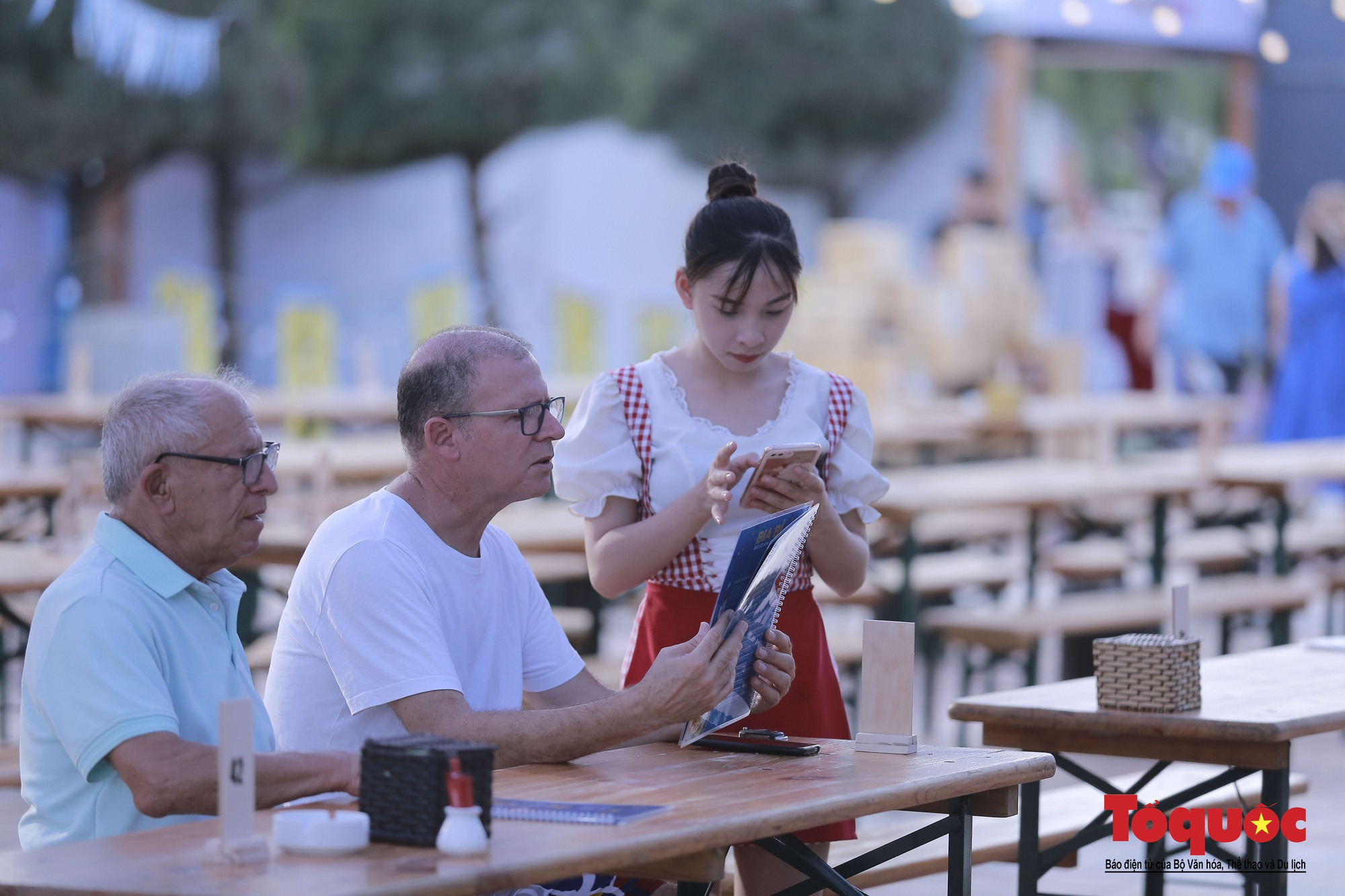 Nhiều hoạt động mới lạ, hấp dẫn tại lễ hội “Tận hưởng ẩm thực Đà Nẵng và không gian bia”  - Ảnh 6.