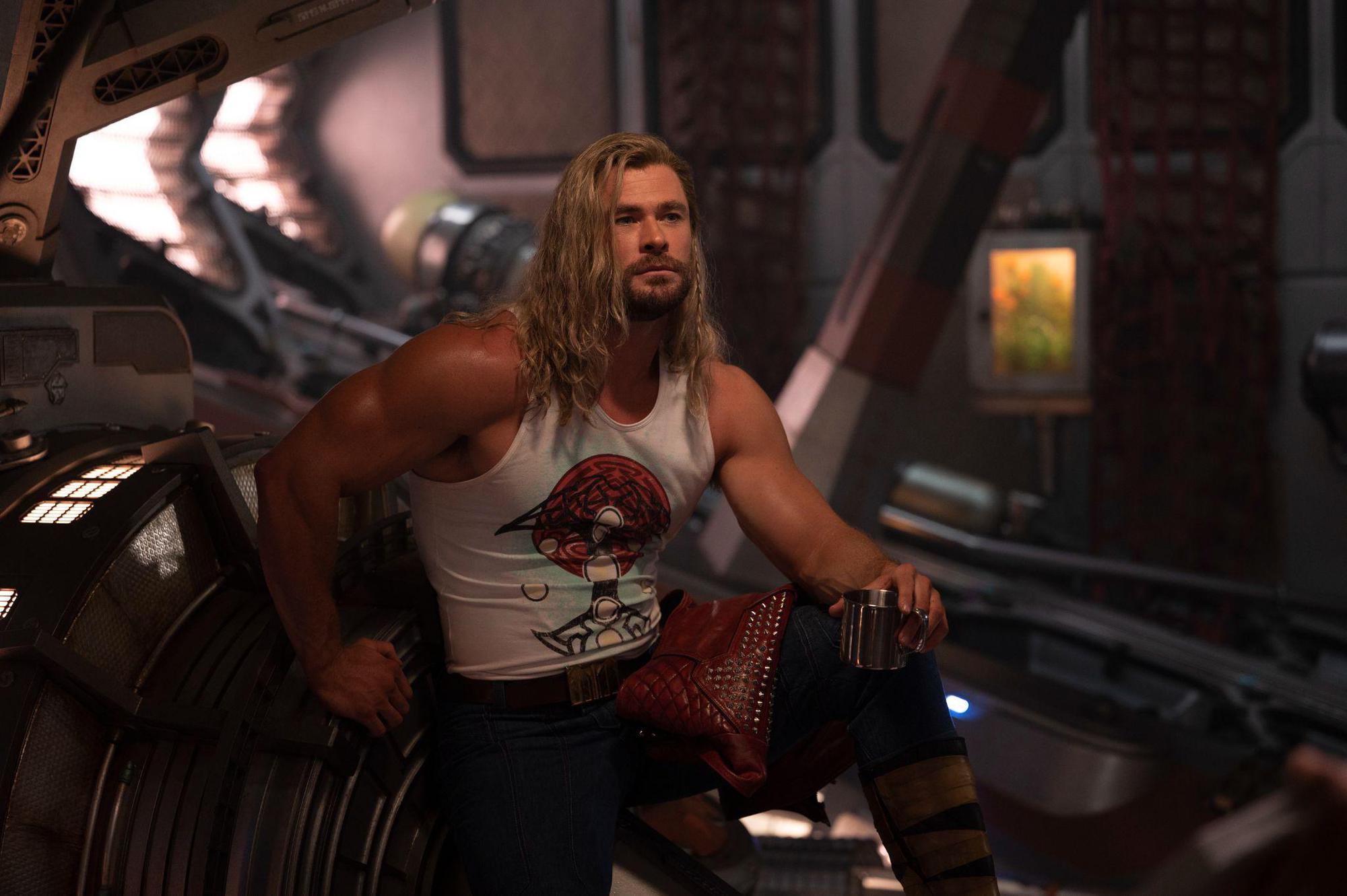 Sự nghiệp lẫy lừng của Christian Bale - nam diễn viên hóa phản diện cực chất trong Thor: Love and Thunder - Ảnh 5.